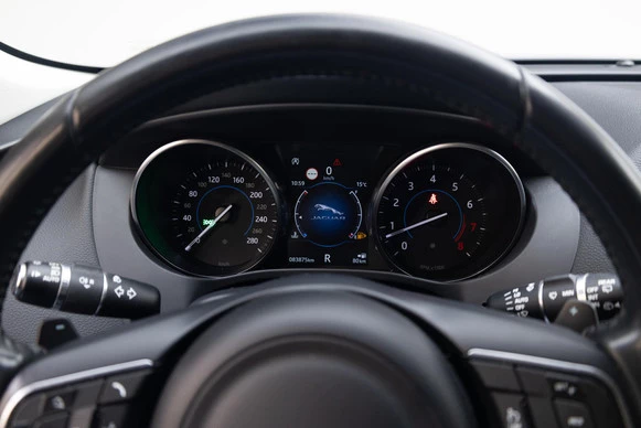 Jaguar F-PACE - Afbeelding 7 van 27