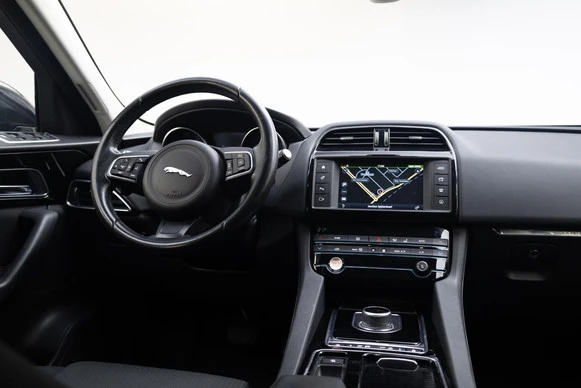 Jaguar F-PACE - Afbeelding 8 van 27