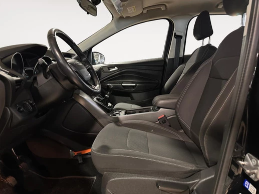 Ford Kuga - Afbeelding 25 van 28