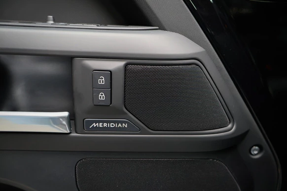 Land Rover Defender - Afbeelding 17 van 30