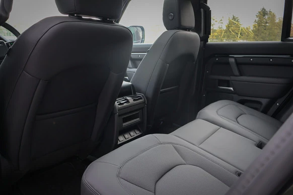 Land Rover Defender - Afbeelding 23 van 30