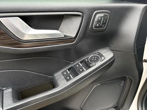 Ford Kuga - Afbeelding 11 van 30