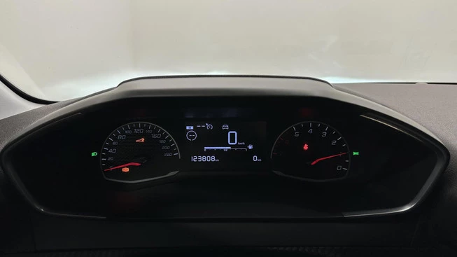 Peugeot 208 - Afbeelding 26 van 30