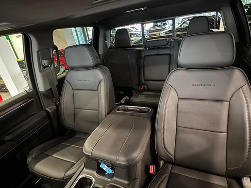 GMC Sierra - Afbeelding 18 van 30