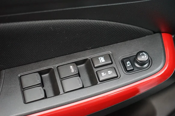 Suzuki Swift - Afbeelding 27 van 30