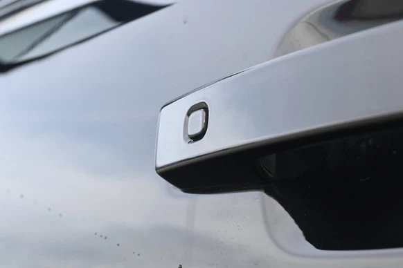 Land Rover Defender - Afbeelding 16 van 30