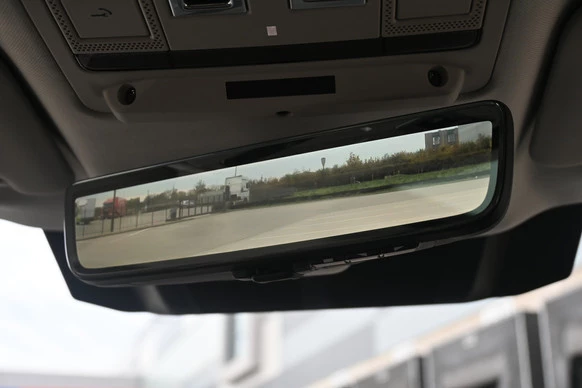 Land Rover Defender - Afbeelding 27 van 30