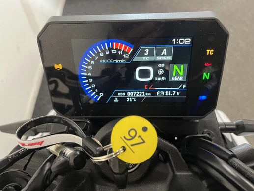 Suzuki GSX - Afbeelding 2 van 22