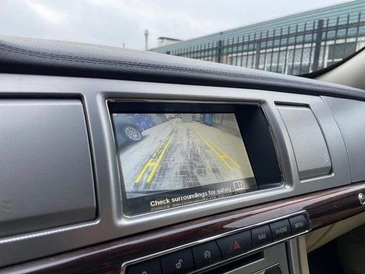 Jaguar XF - Afbeelding 24 van 30