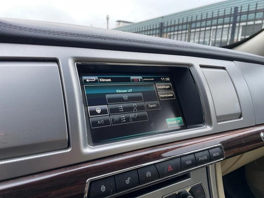 Jaguar XF - Afbeelding 26 van 30