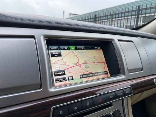 Jaguar XF - Afbeelding 27 van 30