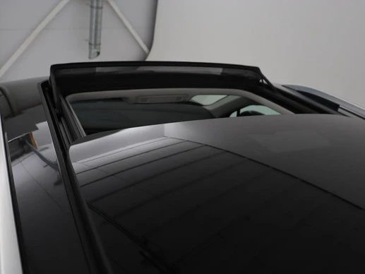 Volkswagen Tiguan - Afbeelding 15 van 30