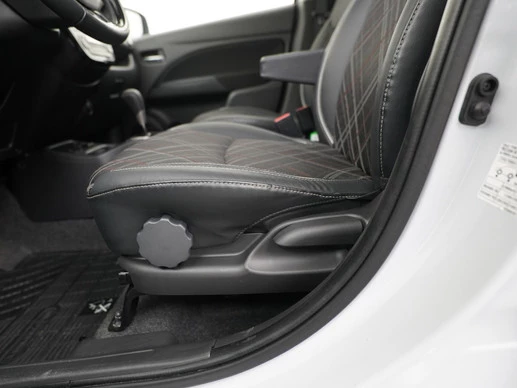 Mitsubishi Space Star - Afbeelding 25 van 30