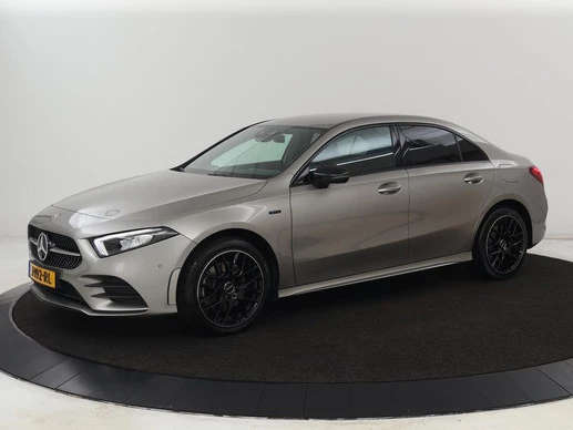 Mercedes-Benz A-Klasse - Afbeelding 1 van 30