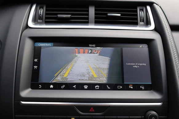 Jaguar E-PACE - Afbeelding 18 van 27