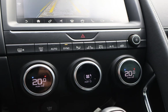 Jaguar E-PACE - Afbeelding 19 van 27