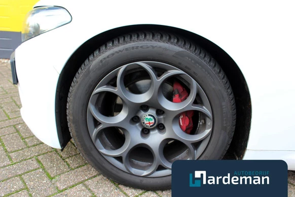 Alfa Romeo Giulia - Afbeelding 22 van 26