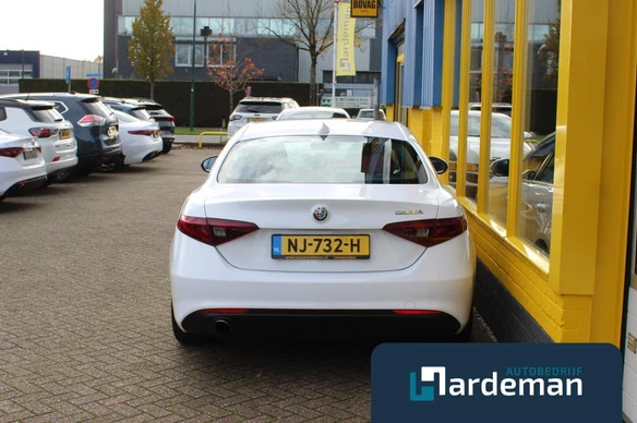 Alfa Romeo Giulia - Afbeelding 24 van 26