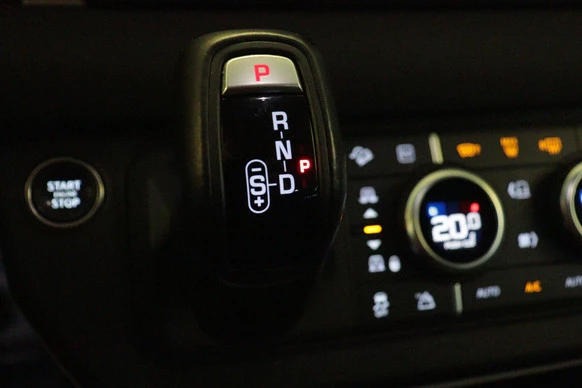 Land Rover Defender - Afbeelding 10 van 21