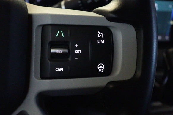 Land Rover Defender - Afbeelding 13 van 21