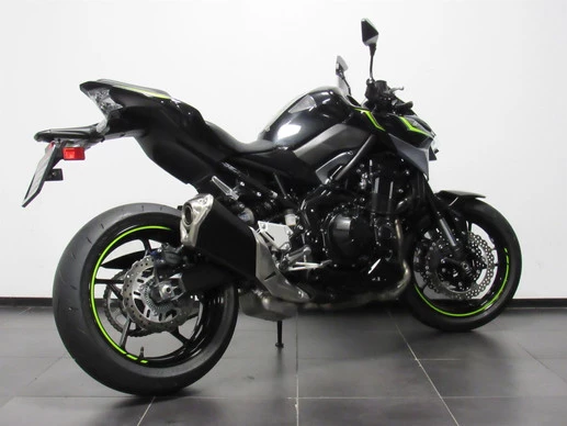 Kawasaki Z900 - Afbeelding 6 van 7
