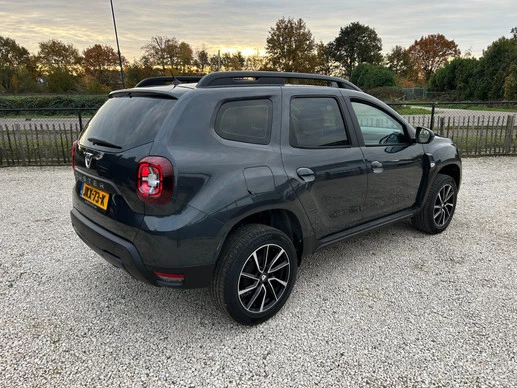 Dacia Duster - Afbeelding 2 van 19