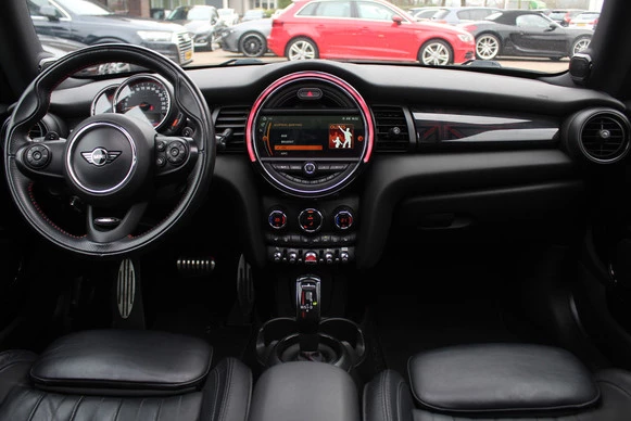 MINI Cooper Cabrio - Afbeelding 2 van 20