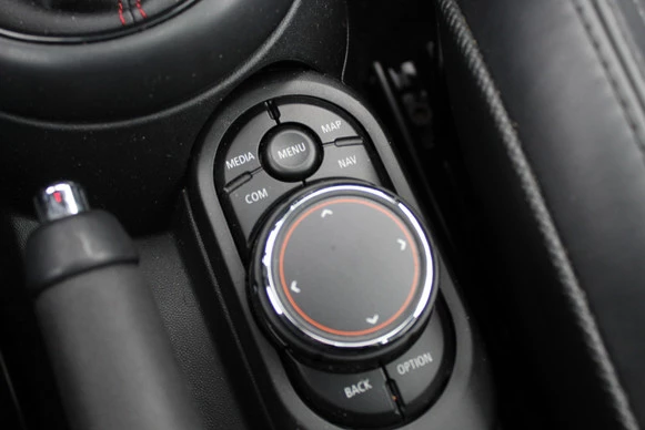 MINI Cooper Cabrio - Afbeelding 26 van 30