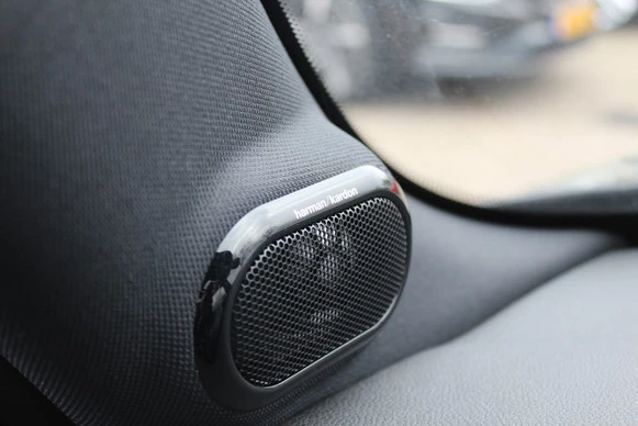 MINI Cooper Cabrio - Afbeelding 27 van 30