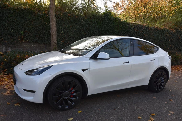 Tesla Model Y - Afbeelding 2 van 11