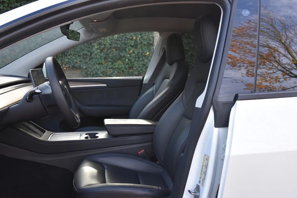 Tesla Model Y - Afbeelding 7 van 11