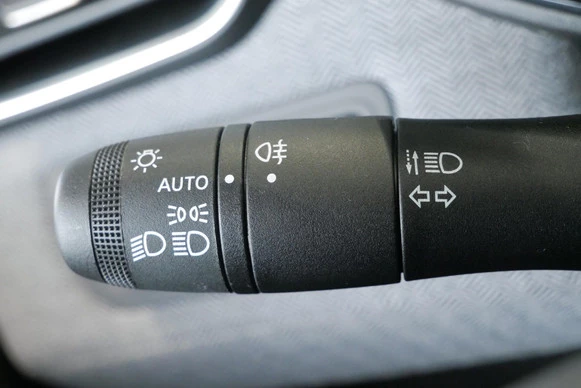 Renault Clio - Afbeelding 25 van 30