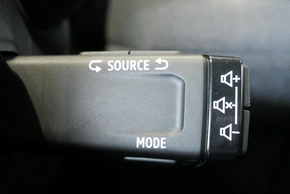 Renault Clio - Afbeelding 27 van 30