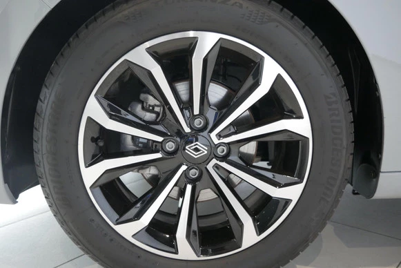 Renault Clio - Afbeelding 28 van 30