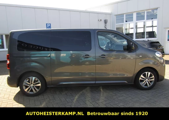 Peugeot e-Traveller - Afbeelding 1 van 15