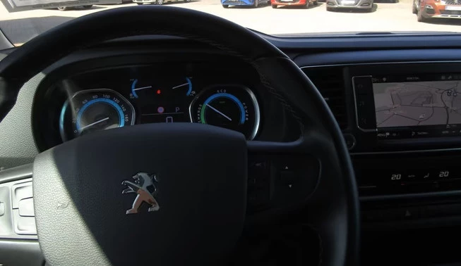 Peugeot e-Traveller - Afbeelding 6 van 15