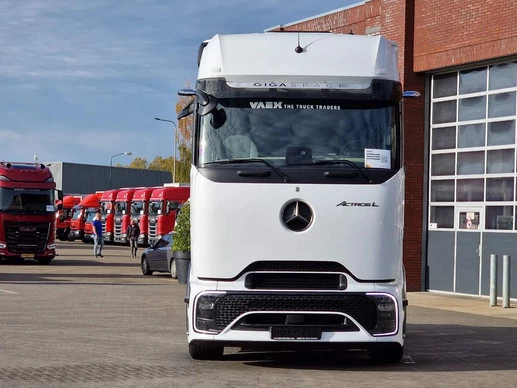 Mercedes-Benz Actros - Afbeelding 2 van 30