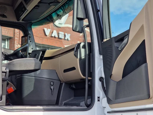 Mercedes-Benz Actros - Afbeelding 23 van 30