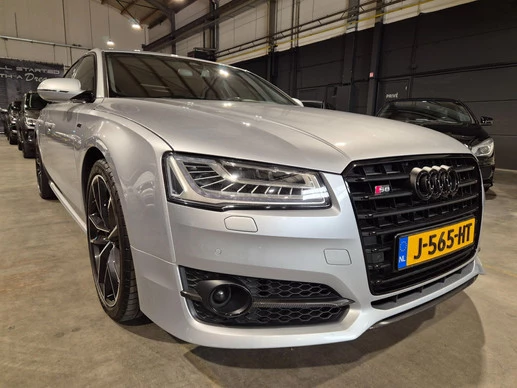 Audi S8 - Afbeelding 1 van 22