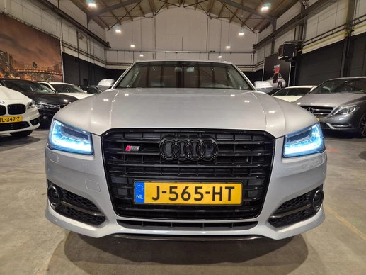 Audi S8 - Afbeelding 8 van 22