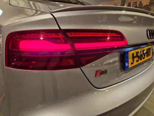 Audi S8 - Afbeelding 21 van 22