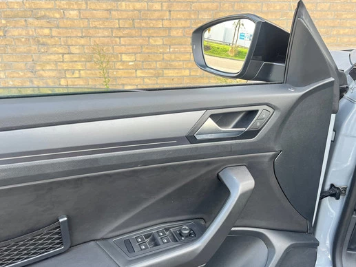 Volkswagen T-Roc - Afbeelding 13 van 30