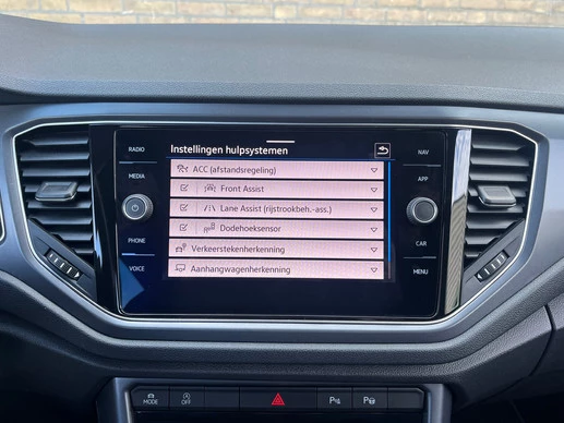 Volkswagen T-Roc - Afbeelding 24 van 30