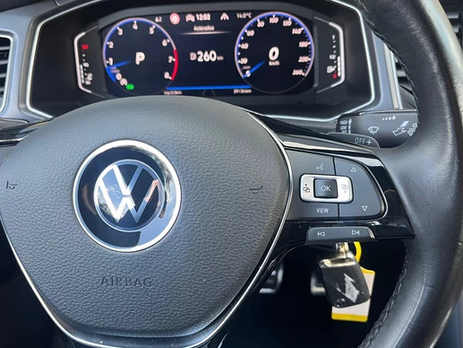 Volkswagen T-Roc - Afbeelding 28 van 30