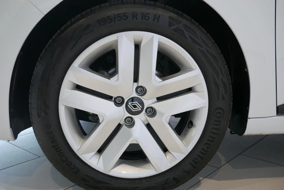 Renault Clio - Afbeelding 25 van 30