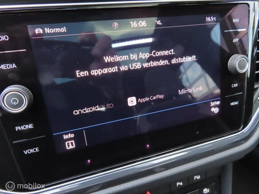 Volkswagen T-Roc - Afbeelding 25 van 30