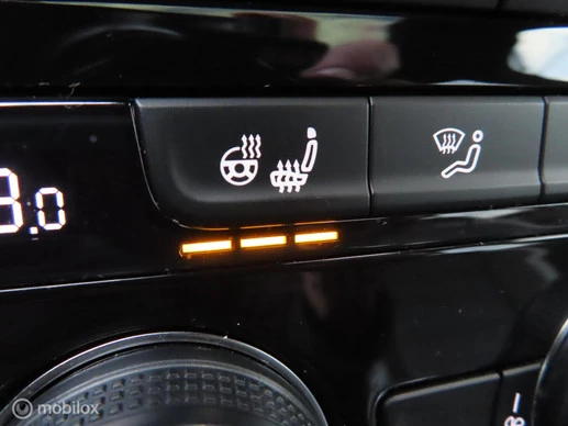 Volkswagen T-Roc - Afbeelding 27 van 30