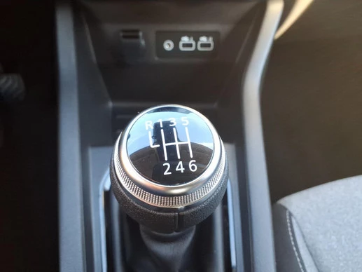 Renault Clio - Afbeelding 26 van 28