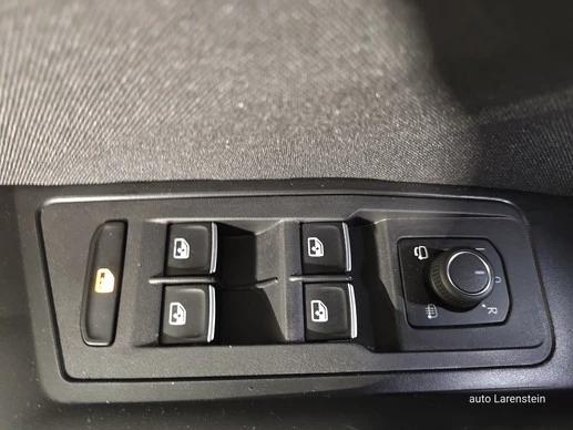 Volkswagen T-Roc - Afbeelding 12 van 30