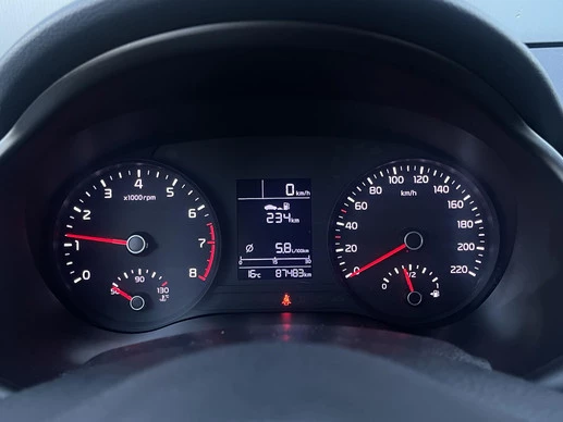 Kia Stonic - Afbeelding 9 van 28